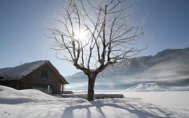 Strandhotel am Weissensee