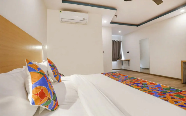 OYO TOWNHOUSE 390 The Madhav Sector 58 Noida