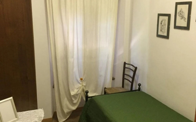 I run Away In Umbria, the Little One