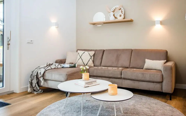 Spacious Holiday Home in Voorhuizen With Terrace