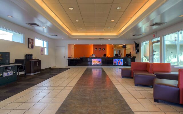 Studio 6 Suites Las Vegas, NV – Tropicana