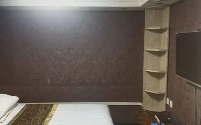Yueyuan Fashion Hotel (Daqing Central Shopping Mall Shop)