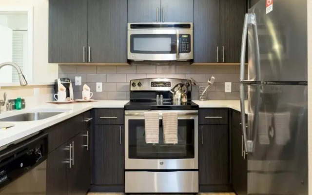 Global Luxury Suites At San Fernando
