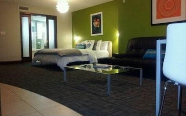 Strand Ocean Drive Suites