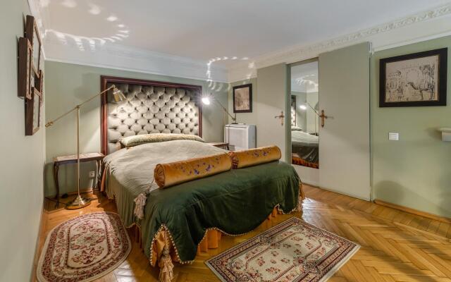 Spbstay (Спбстэй) на улице Марсово поле