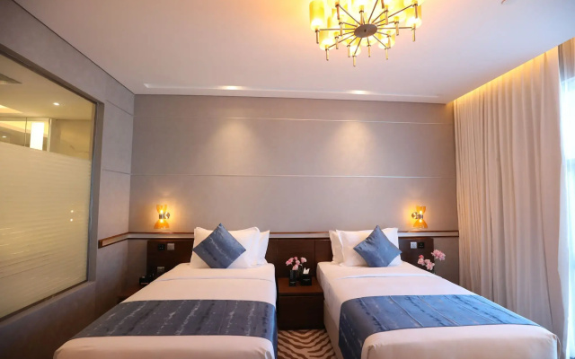 VIP Hotel