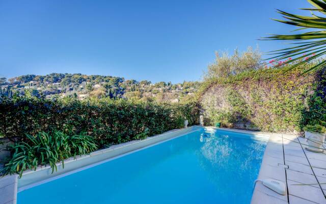 Semiramis at Villa Laurie Mougins