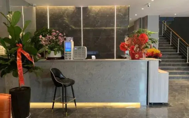 Shilong Express Hotel