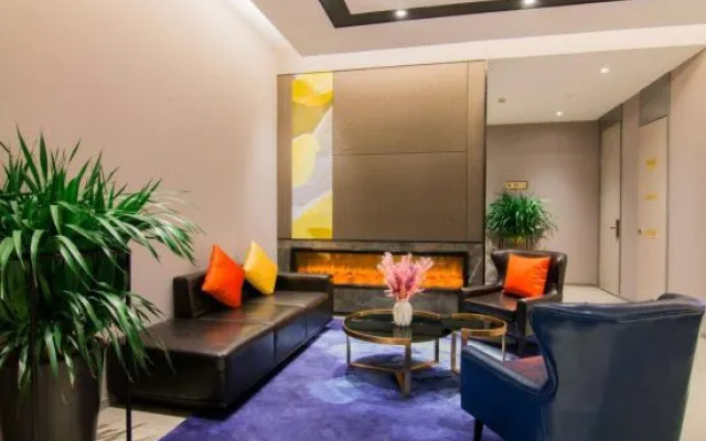 Homeinn Selected Hotel (Shanghai Lujiazui Software Park Lancun Road Subway Station)