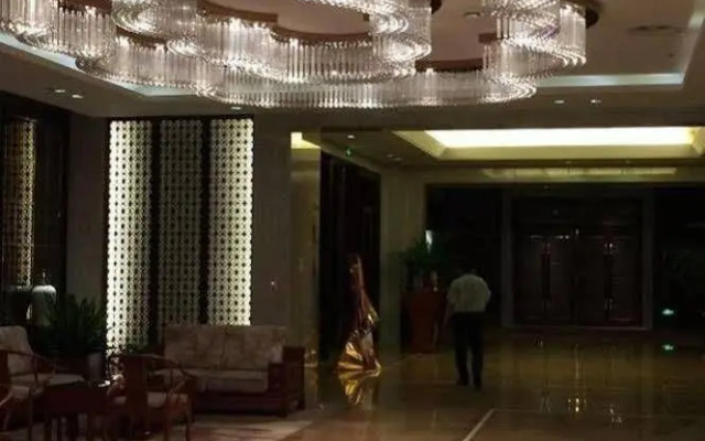 Soluxe Hotel