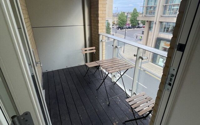 Luxury Brand New 6ppl Apartment, Cambridge Station