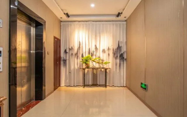 Dazhou Bay Hotel (Guilin Wanfu Plaza Branch)