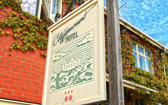 The Cliffemount Hotel