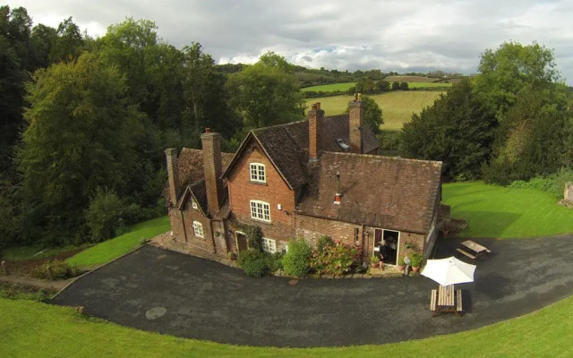 Worralls Grove Guest Farm House