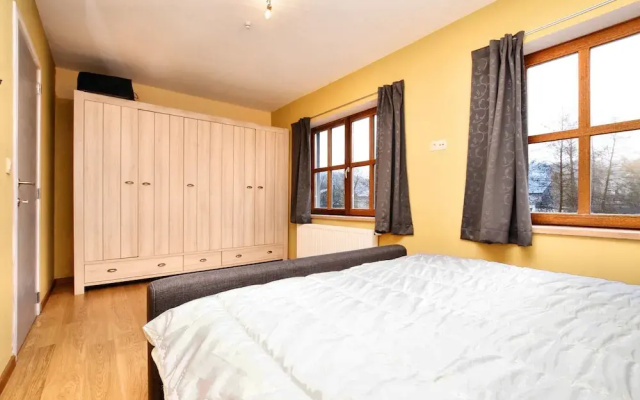 Charming Holiday Home In Durbuy With Garden