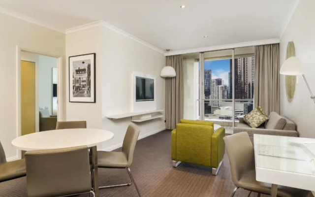 Clarion Suites Gateway