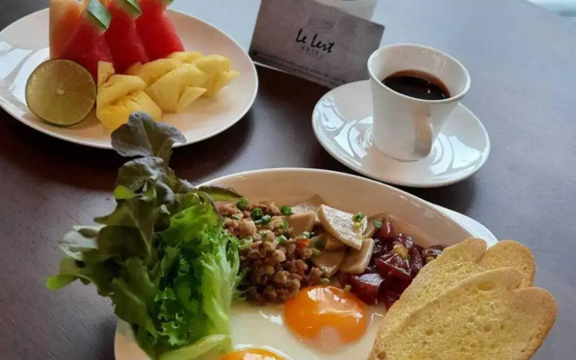 Le Lert Hotel Ratchaburi