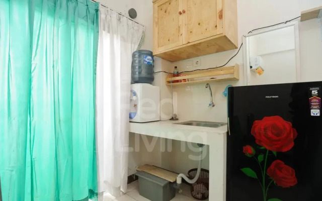 RedLiving Apartemen LoftVilles City - Pelangi Rooms