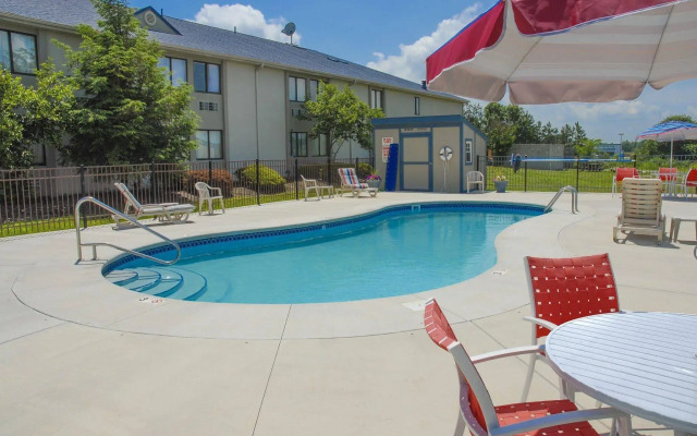 Quality Inn Austintown - Youngstown West