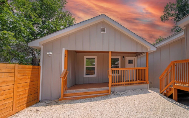Your Amazing 3br/2ba Downtown Delight!