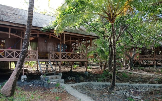 Hoga Dive Inn Wakatobi