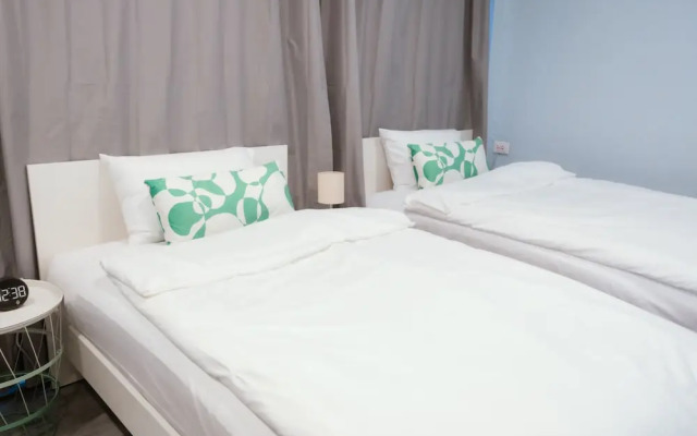 Ekkamai Buds & Beds - 420 Hostel