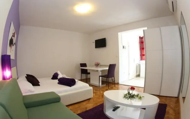 Apartments Maruna Self check-in