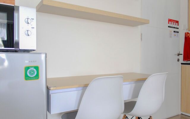 Cozy Living Studio Room At Urbantown Serpong Apartment