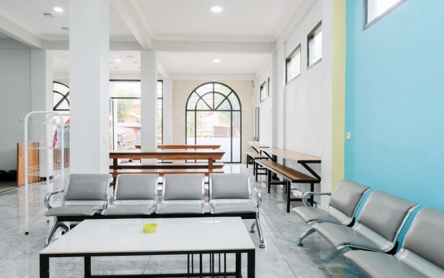 Sans Arya Hotel Batu