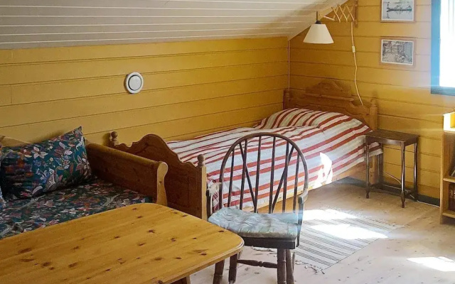 10 Person Holiday Home in Follafoss-by Traum