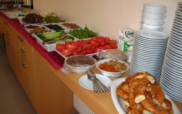 Akar Pansi̇yon