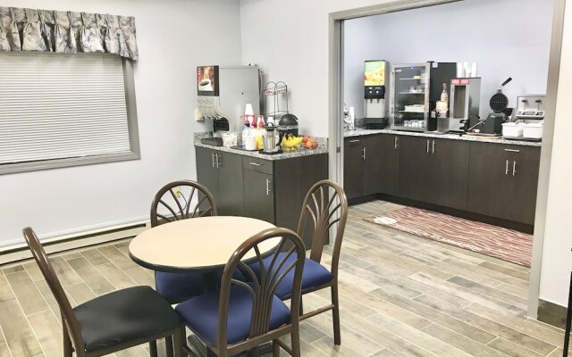 Baymont Inn & Suites Marinette