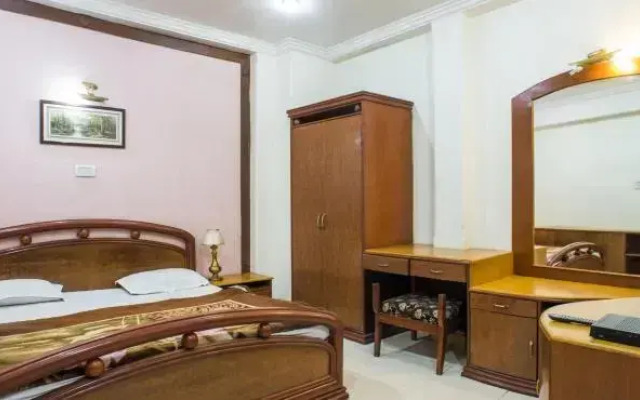 Hotel Mandakini