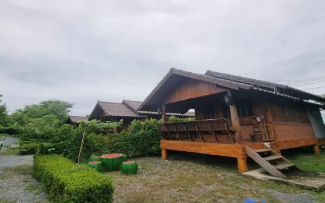 Metathsana Resort