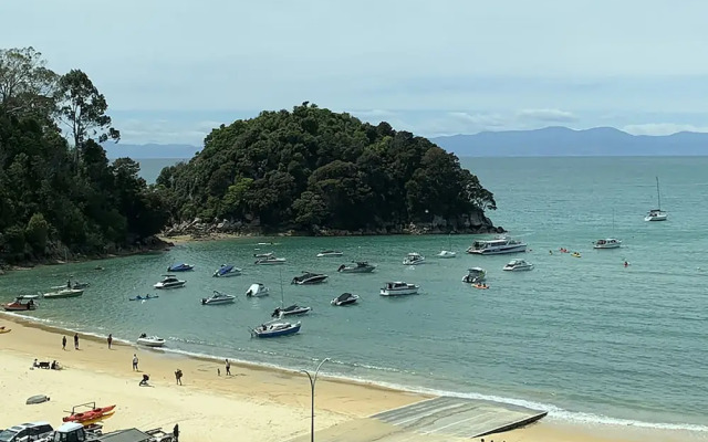 Kaiteriteri Retreat