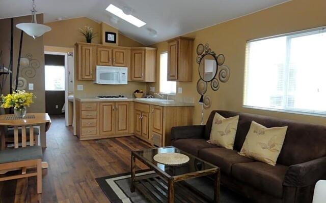 Arden Acres Executive Suites and Cottages