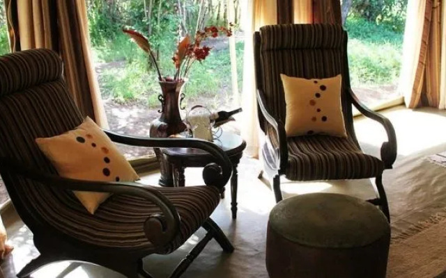 Mara Ngenche Safari Camp