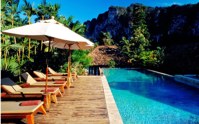 The Cliff Elegance Resort