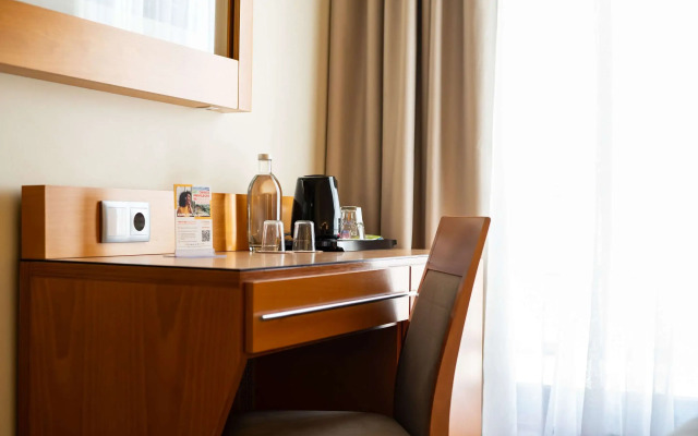 The Azoriani Boutique, Ascend Hotel Collection