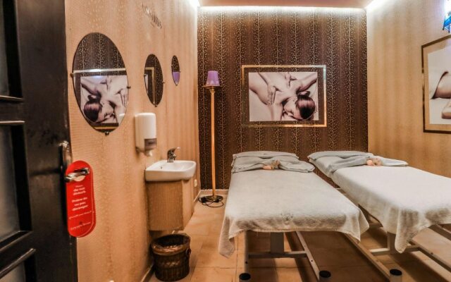 Golden Carthage Hotel & Residence