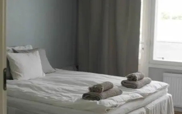 Lovely two room unit with free parking