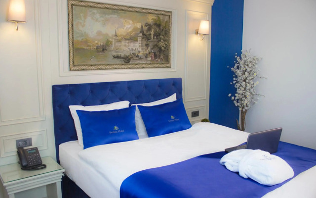 Sarissa Hotel
