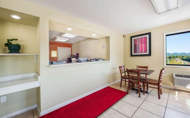 Econo Lodge Waynesville