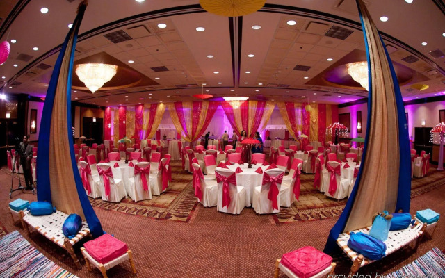 Holiday Inn Chicago North Shore by IHG