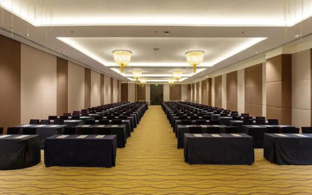 Summit Hotel Tacloban