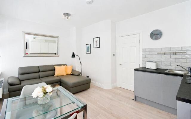 F1 Greek Street by City Living London