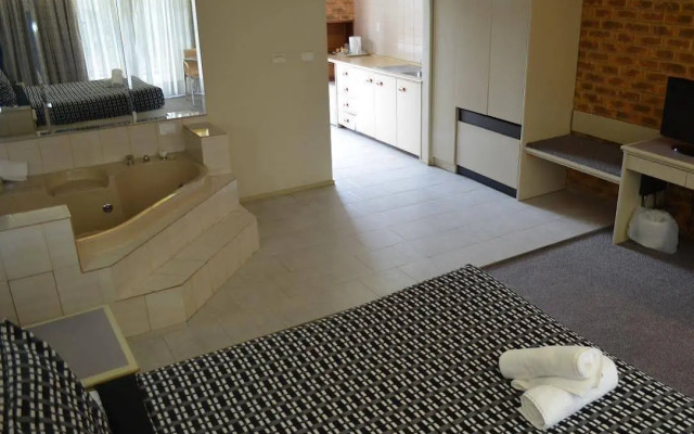 Quality Hotel Melbourne Airport