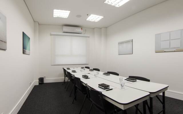 Golden Tower Maracanau