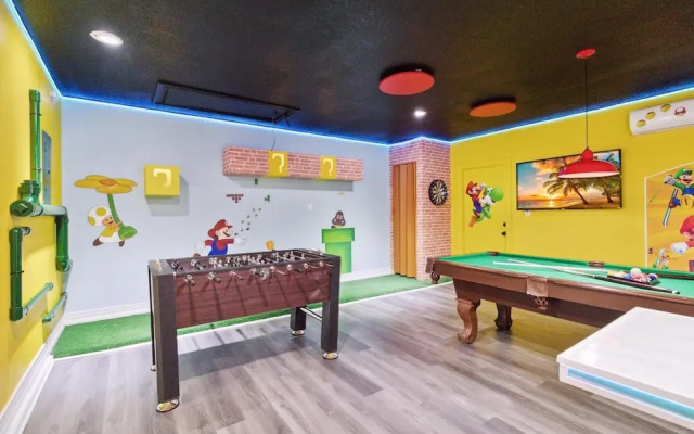 Fascinating Private Pool and Game-room, Near Disney!!