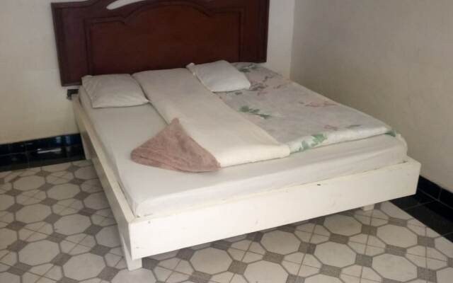 Esidai Hotel